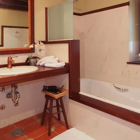 Asturias Campon Antrialgo منزل ريفي *